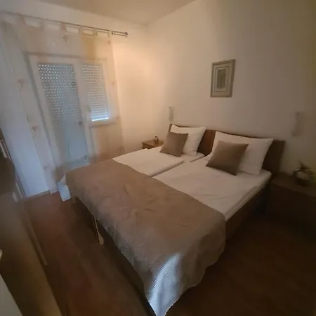 Apartment Neda Vodice